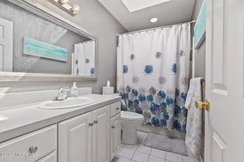 Bath - 6 Emerald Ct, Freehold, NJ 07728 photo 2 of 2