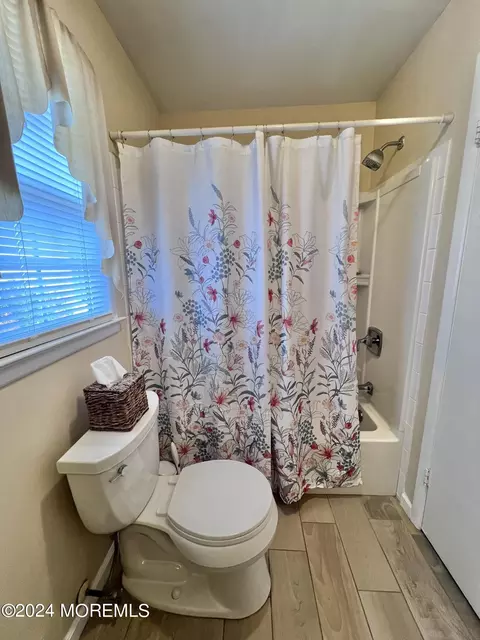 Bath - 18 Lamb Rd, Brick, NJ 08724 photo 2 of 2