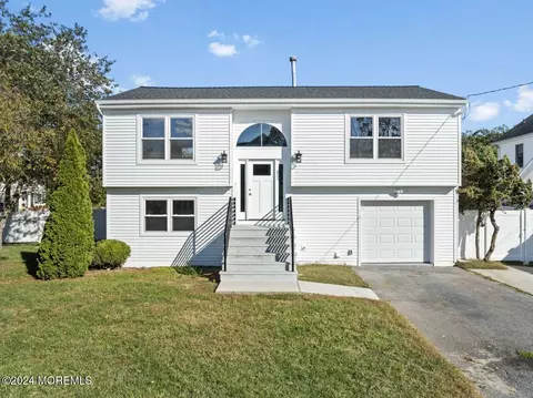 1808 Cottage Pl, Wall, NJ 07719