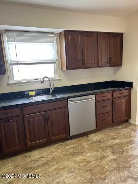 38 Markham Rd, Brick, NJ 08724 photo 11
