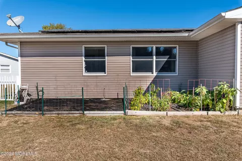 Exterior - 4 Heron Ct, Forked River, NJ 08731 photo 14 of 14