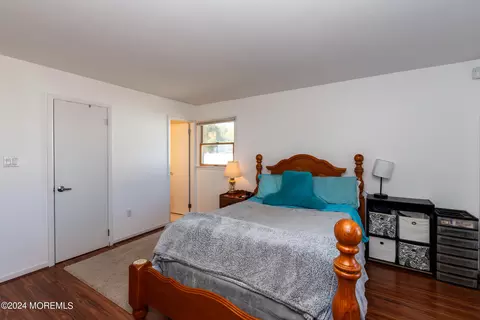 Bedroom - 4 Heron Ct, Forked River, NJ 08731 photo 5 of 9