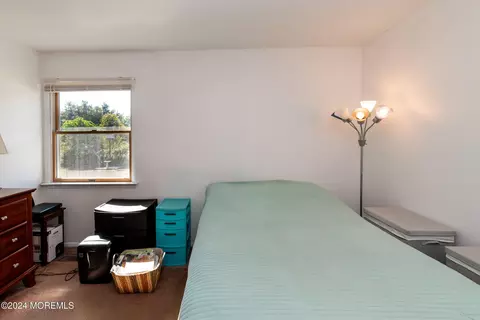 Bedroom - 4 Heron Ct, Forked River, NJ 08731 photo 8 of 9
