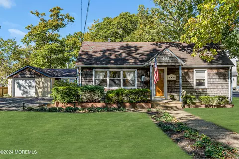 535 Hardenberg Ave, Point Pleasant, NJ 08742