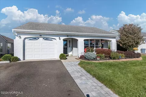 166 Buckingham Dr N, Manchester, NJ 08759