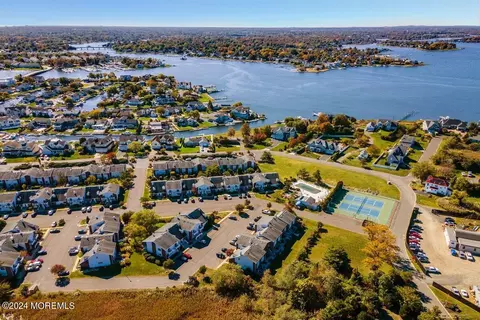25 Meadow Ave #90, Monmouth Beach, NJ 07750