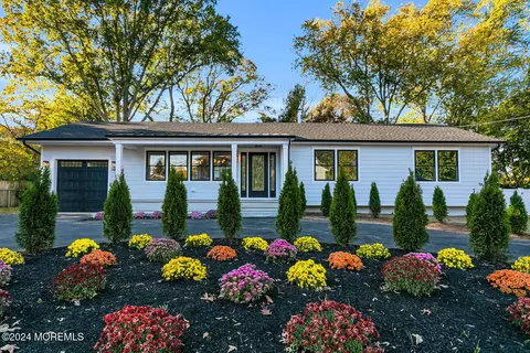 536 W Front St, Middletown, NJ 07748