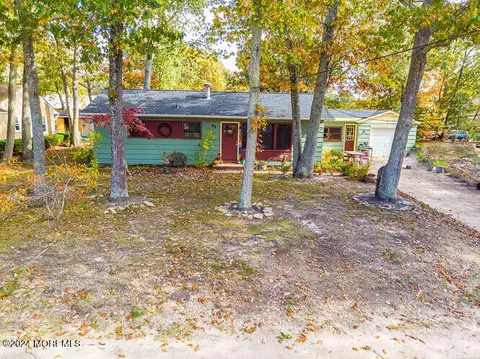 91 Shorewood Dr, Bayville, NJ 08721