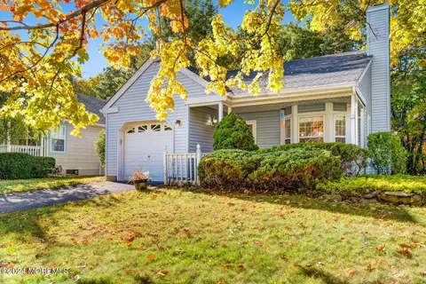 2309 Mount Hood Ln, Toms River, NJ 08753
