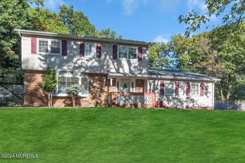 737 Revere Dr, Brick, NJ 08724