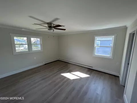Living - 60 Bonaire Dr, Berkeley, NJ 08721 photo 7 of 7