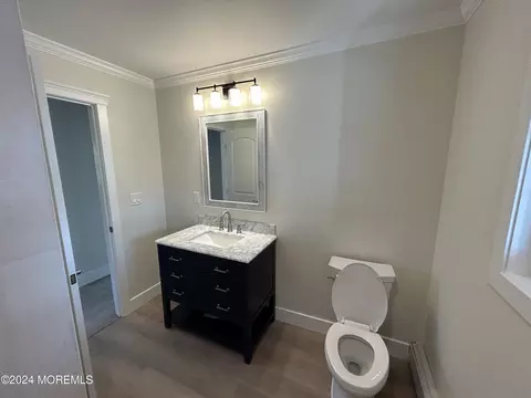 Bath - 60 Bonaire Dr, Berkeley, NJ 08721 photo 2 of 12