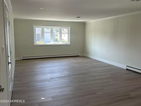 Living - 60 Bonaire Dr, Berkeley, NJ 08721 photo 1 of 7