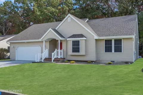 239 Sunset Dr, Forked River, NJ 08731