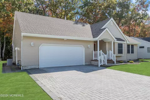 239 Sunset Dr, Forked River, NJ 08731 photo 2