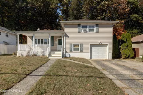 51 Leonardine Ave, South River, NJ 08882