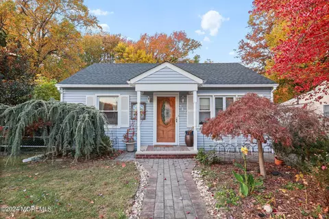 342 W Prospect Ave, Keyport, NJ 07735
