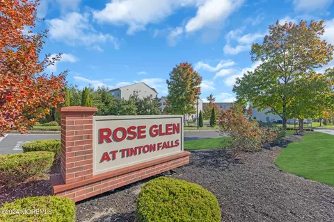 93 Kyle Dr, Tinton Falls, NJ 07712