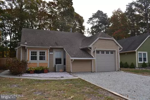 748 Whalers Cove Pl, Galloway, NJ 08205