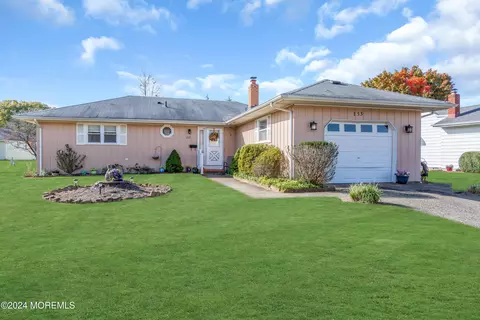 153 Fort De France Ave, Toms River, NJ 08757
