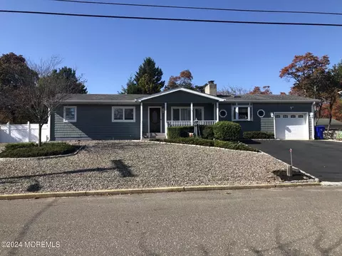 196 Drake Rd, Brick, NJ 08723