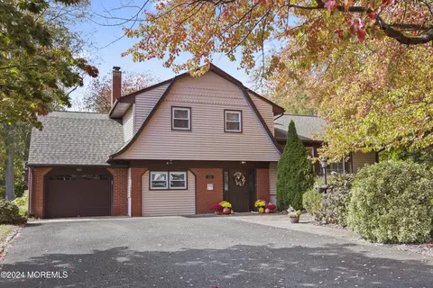 1601 Doris St, Wall Township, NJ 07753