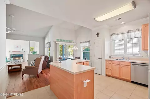 32 Rumson Ct, Waretown, NJ 08758 photo 16