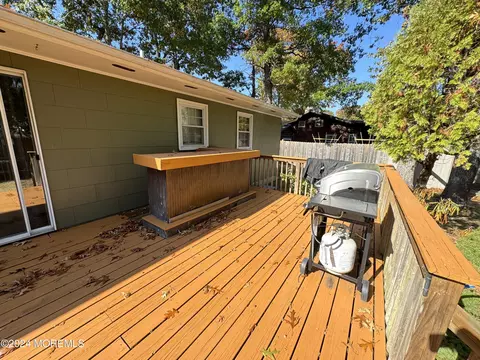 Exterior - 322 Station Dr, Forked River, NJ 08731 photo 3 of 9