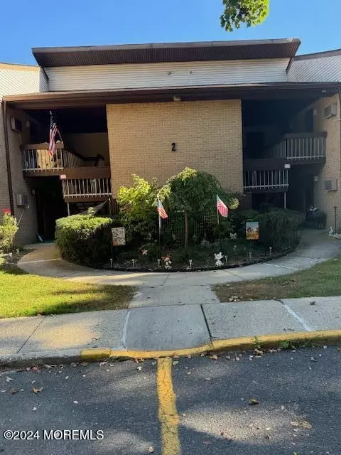 2 Wild Turkey Way #A, Manalapan, NJ 07726