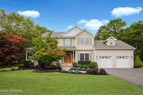 32 Olivia Way, Jackson, NJ 08527