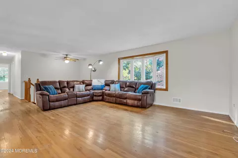 529 Frank Applegate Rd, Jackson, NJ 08527 photo 5