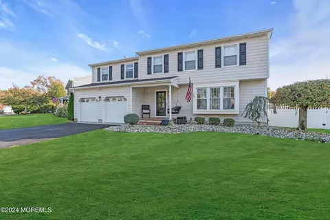 Exterior - 39 Cherry Tree Cir, Howell, NJ 07731 photo 2 of 7