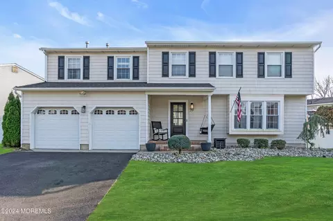 39 Cherry Tree Cir, Howell, NJ 07731