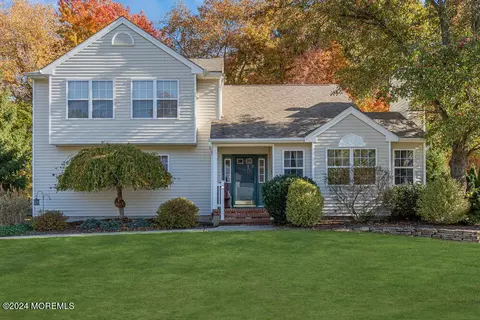 22 Teakwood Dr, Jackson, NJ 08527
