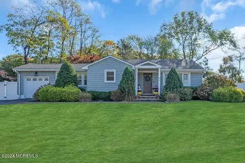 96 Pemberton Ave, Oceanport, NJ 07757