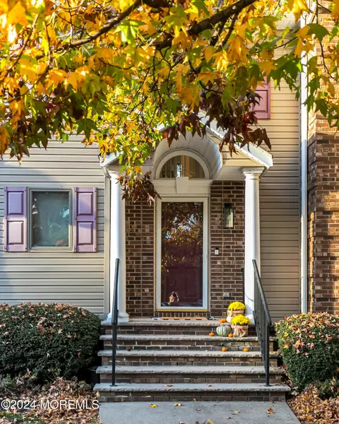 72 Agostina Dr #227, Holmdel, NJ 07733