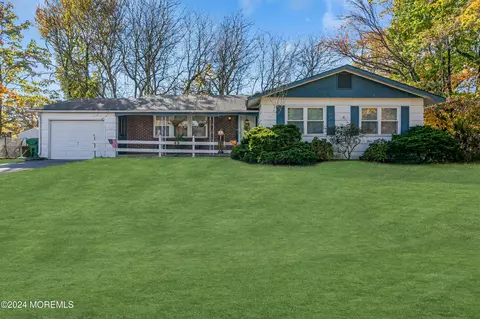 49 W Connecticut Concourse, Jackson, NJ 08527