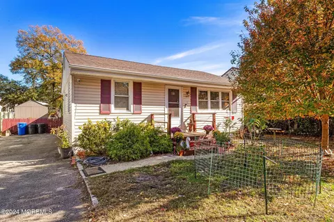 843 Rodgers St, Lanoka Harbor, NJ 08734