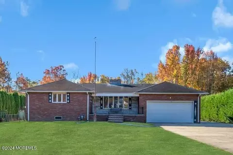 7 Gordons Corner Rd, Manalapan, NJ 07726