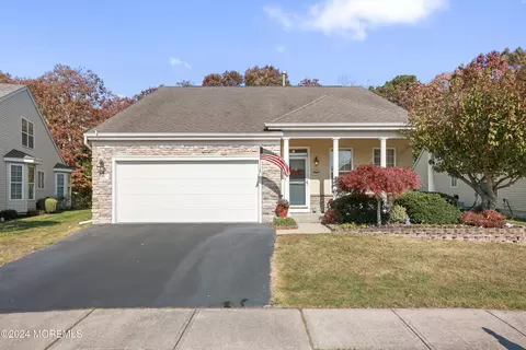 12 Watch Hill Ln, Barnegat, NJ 08005