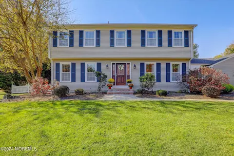 6 Rambling Brook Dr, Holmdel, NJ 07733