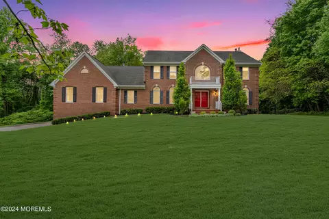 3 Haviland Dr, Millstone, NJ 08535