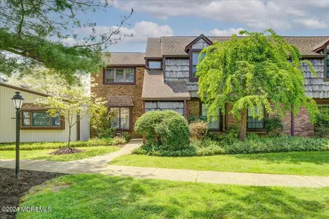 45 Cheshire Sq #B, Little Silver, NJ 07739