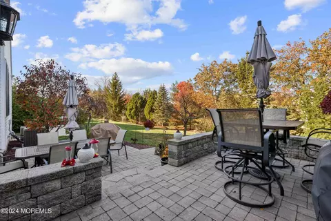 103 Country Club Dr, Monroe, NJ 08831