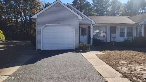17 Birchwood Dr #A, Whiting, NJ 08759