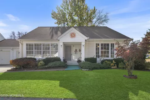1023 Buckingham Dr # B, Manchester, NJ 08759