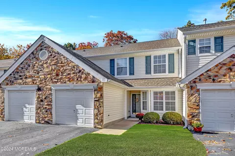805 Carnation Dr, Brick, NJ 08724