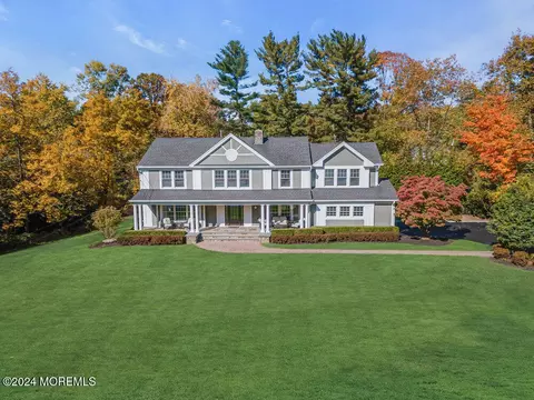15 Mulberry Ln, Colts Neck, NJ 07722
