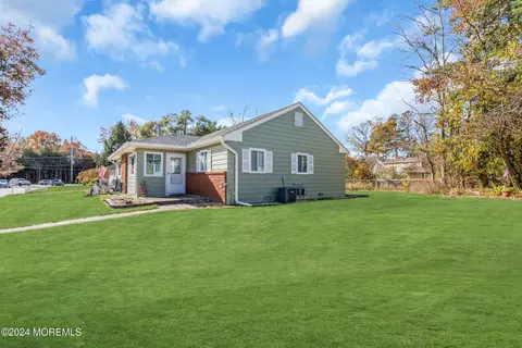 32 Pheasant St #A, Manchester, NJ 08759