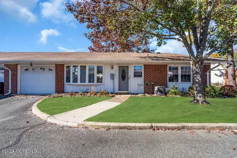 963 Argyll Cir #A, Lakewood, NJ 08701
